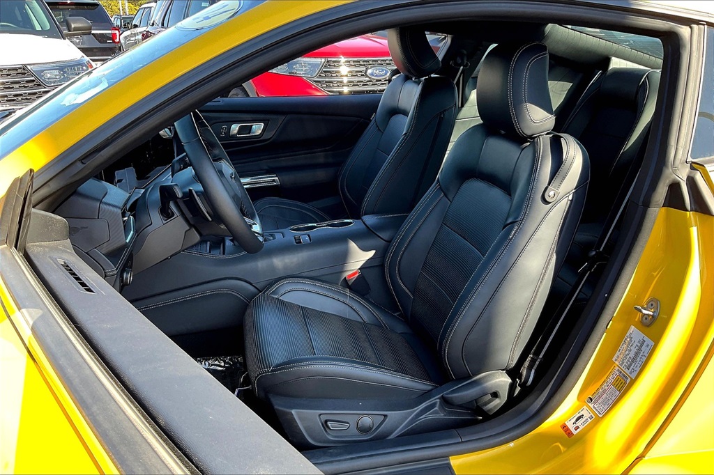 2024 FORD MUSTANG - Image 21
