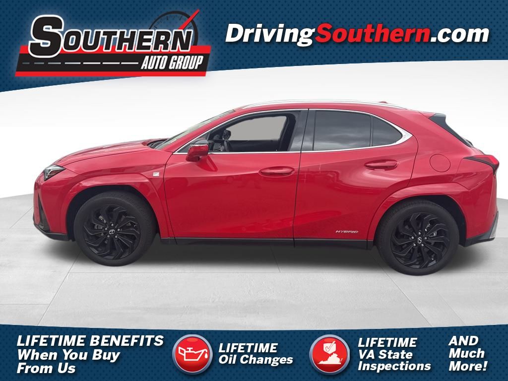 2022 Lexus UX Hybrid 250h F SPORT's photo