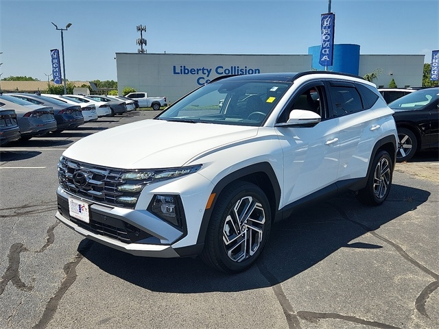 2025 Hyundai Tucson Limited photo 3