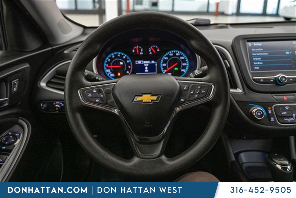 2018 Chevrolet Malibu photo 4