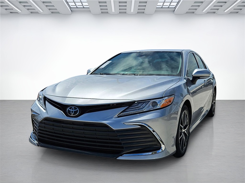 2022 Toyota Camry XLE photo 9