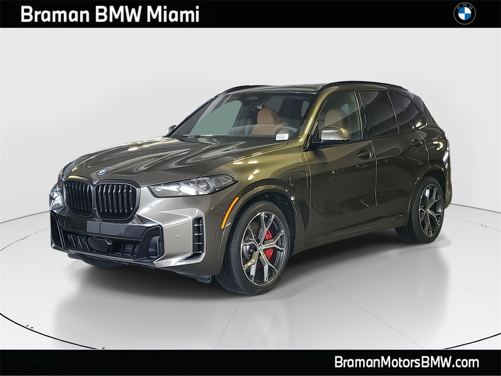 2026 BMW X5 50e's photo