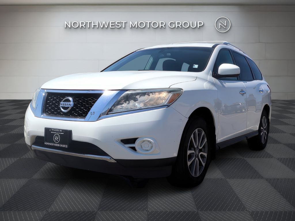 2016 Nissan Pathfinder S photo 3