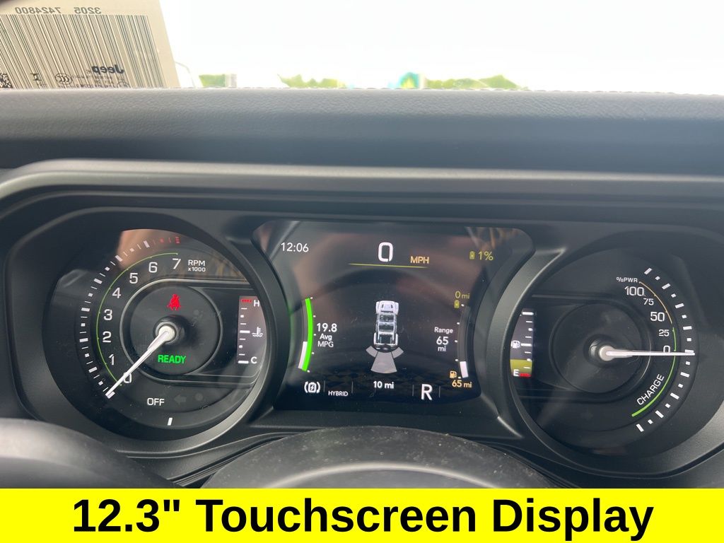 2024 Jeep Wrangler Sahara 4xe photo 22