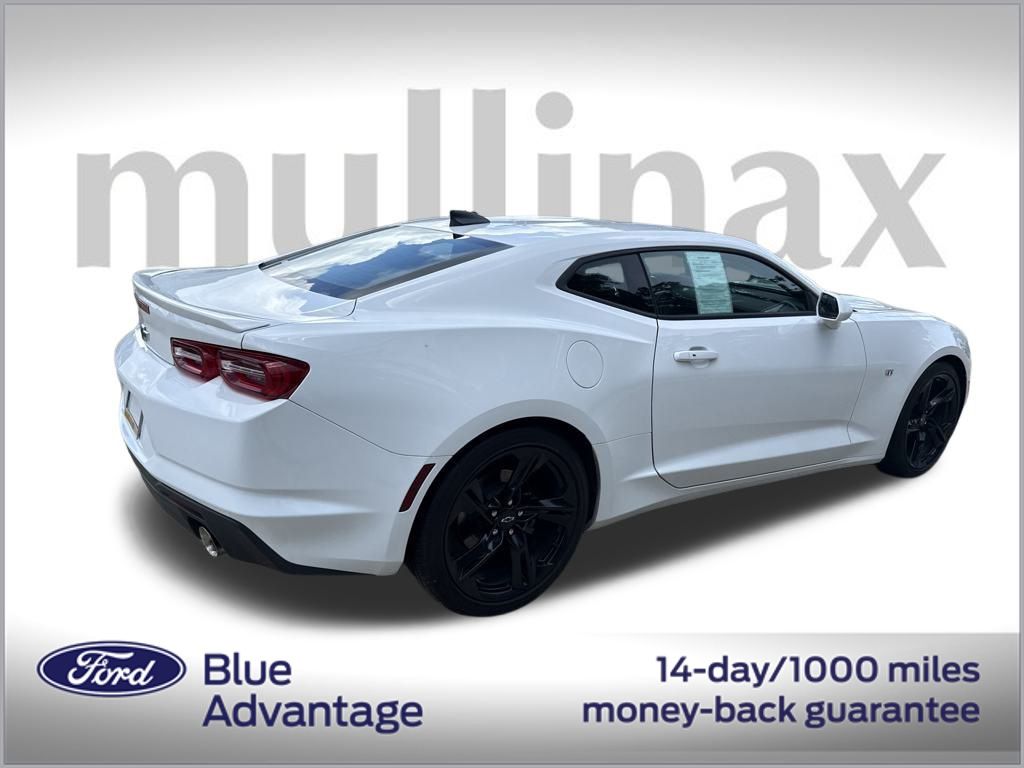 2021 Chevrolet Camaro 1LT photo 3