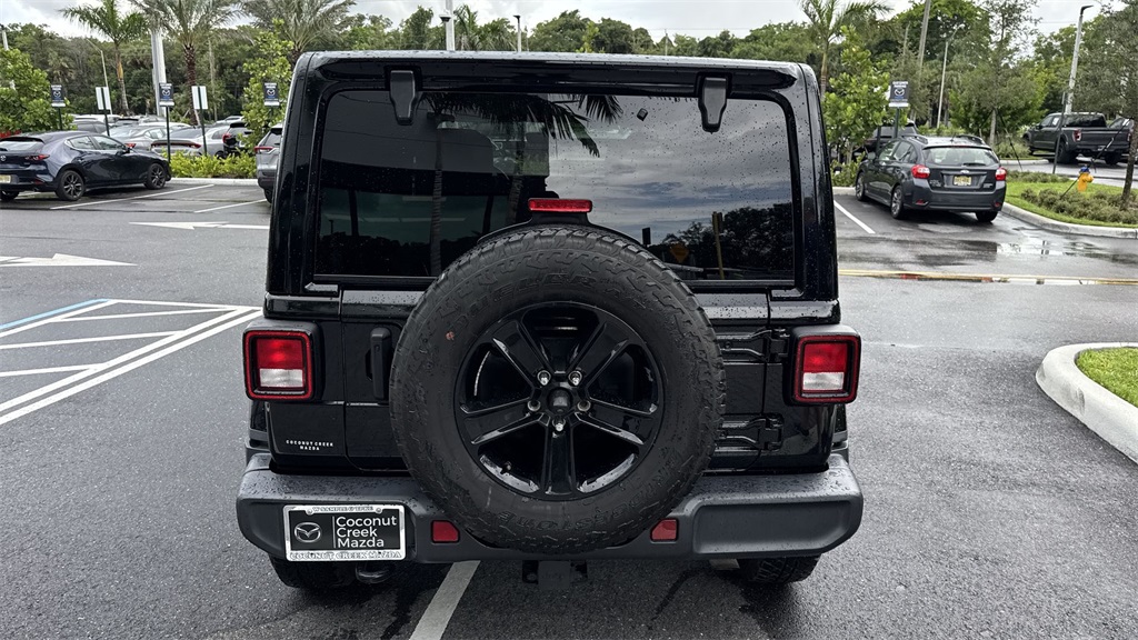 2021 Jeep Wrangler Unlimited Sahara Altitude photo 25