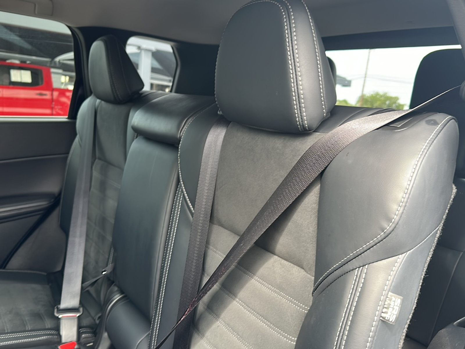 2024 Mitsubishi Outlander SE photo 6