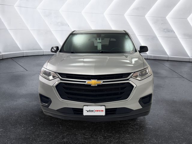 2020 Chevrolet Traverse LS photo 2