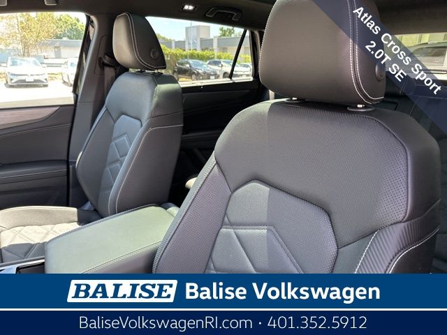 2025 Volkswagen Atlas Cross Sport SE Technology photo 7