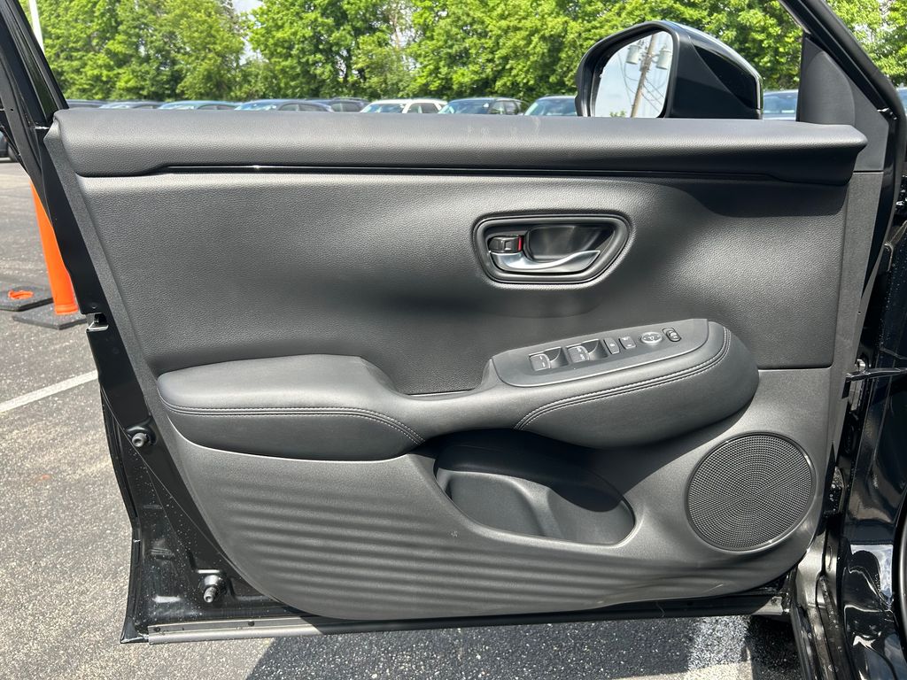 2026 Honda HR-V EX-L photo 16