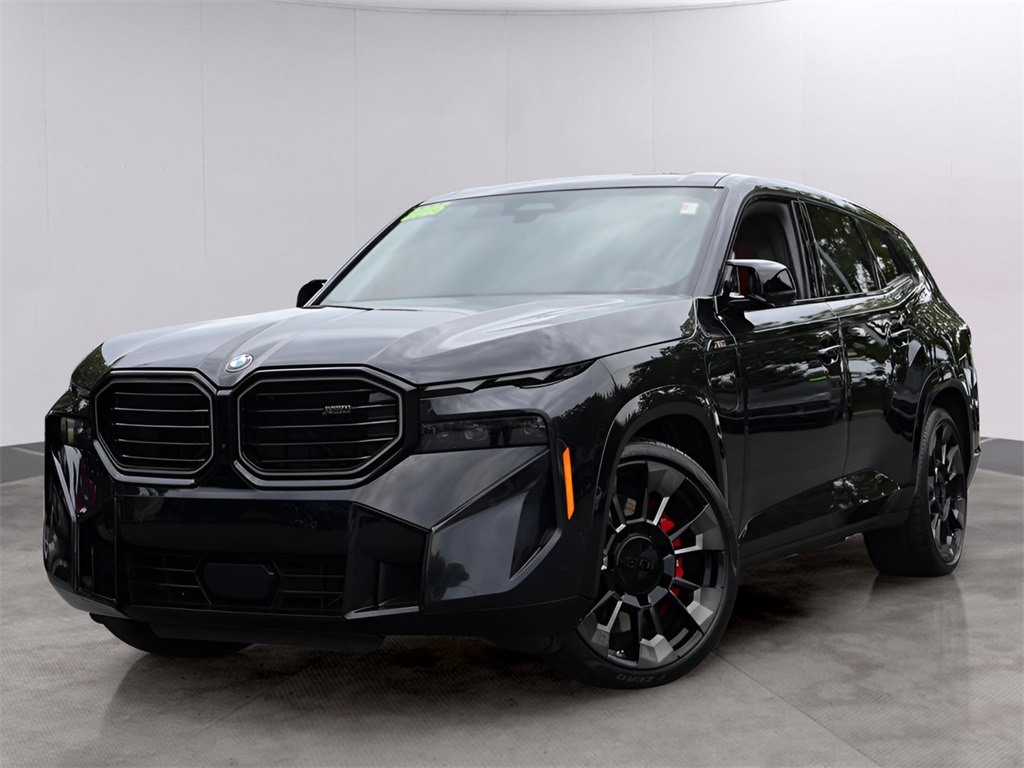 2025 BMW XM Base