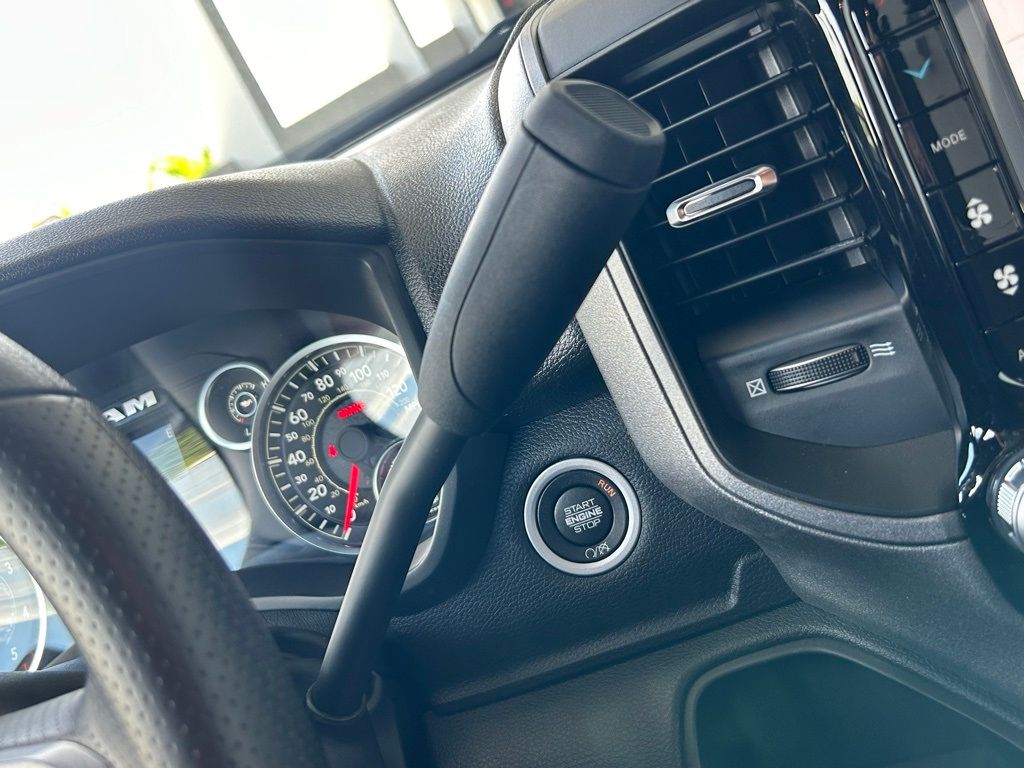2024 Ram 3500 Tradesman photo 25