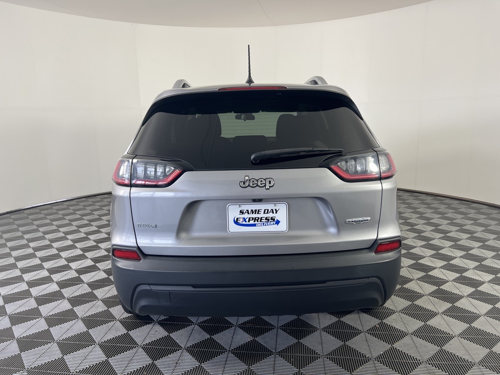 2019 Jeep Cherokee Latitude photo 23