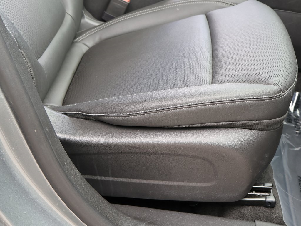 2024 Buick Encore GX Sport Touring photo 9