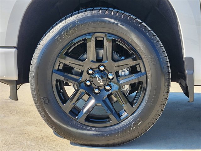 2026 Chevrolet Silverado 1500 Custom photo 8