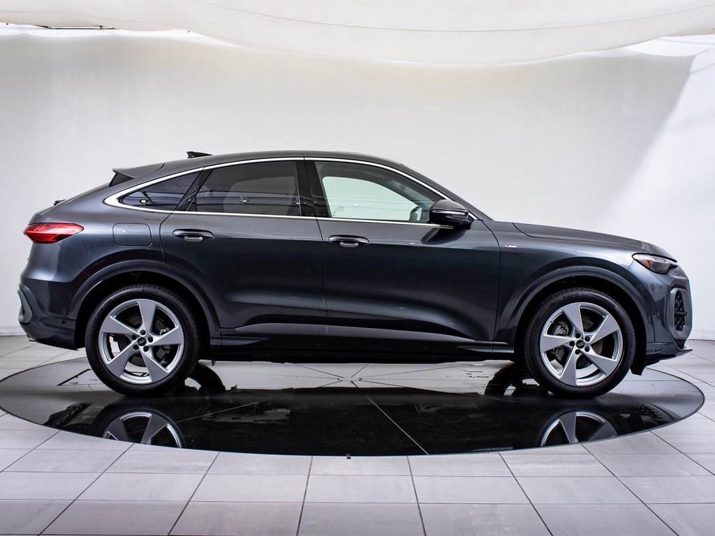 2025 Audi Q5 2.0T Prestige photo 11