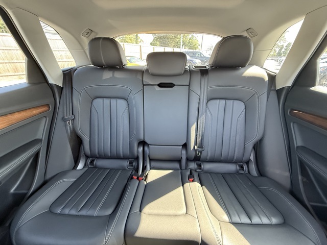 2023 Audi Q5 45 S line Premium Plus photo 5