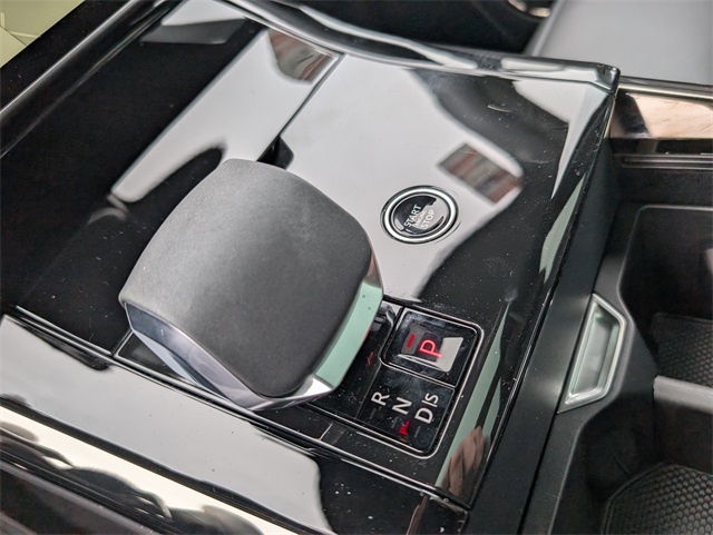 2025 Land Rover Range Rover Sport SE photo 11