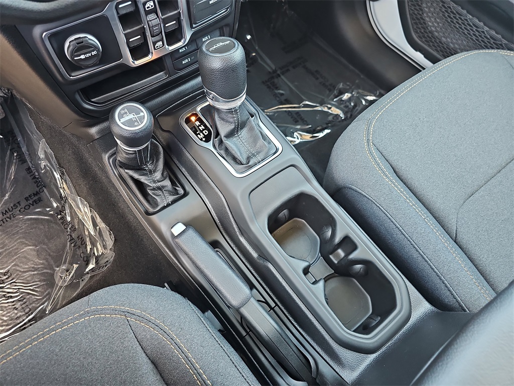2025 Jeep Gladiator Sport photo 23