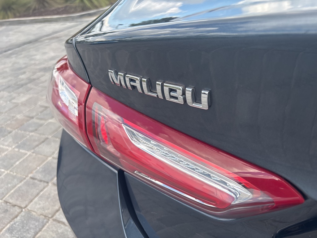 2021 Chevrolet Malibu 1LT photo 4