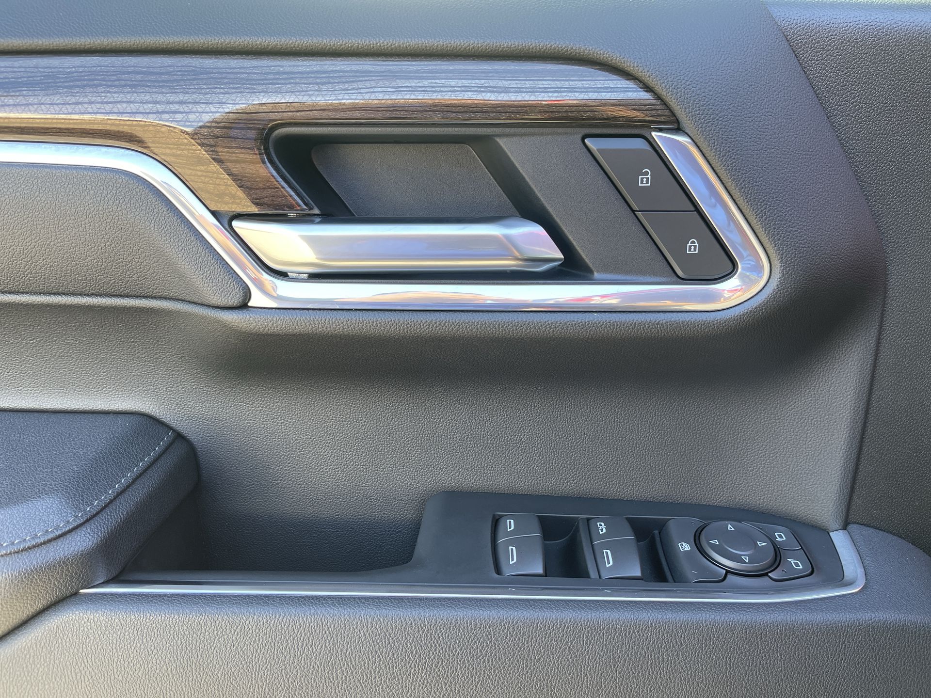 2025 Chevrolet Silverado 1500 LT Trail Boss photo 20