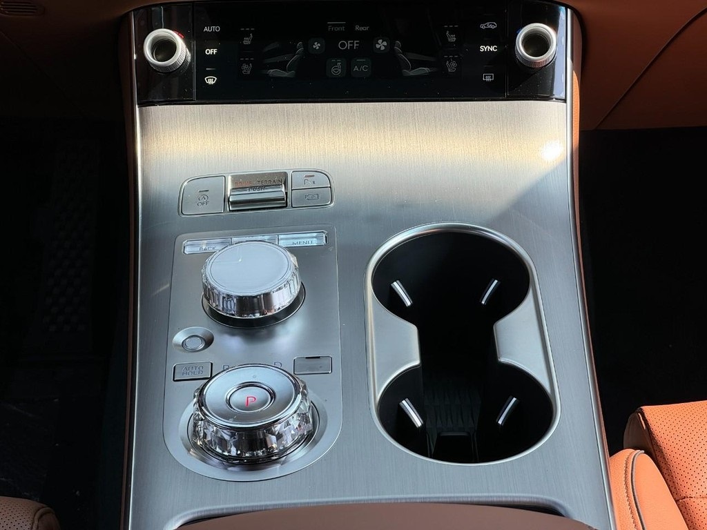 2026 Genesis GV70 2.5T Advanced photo 10
