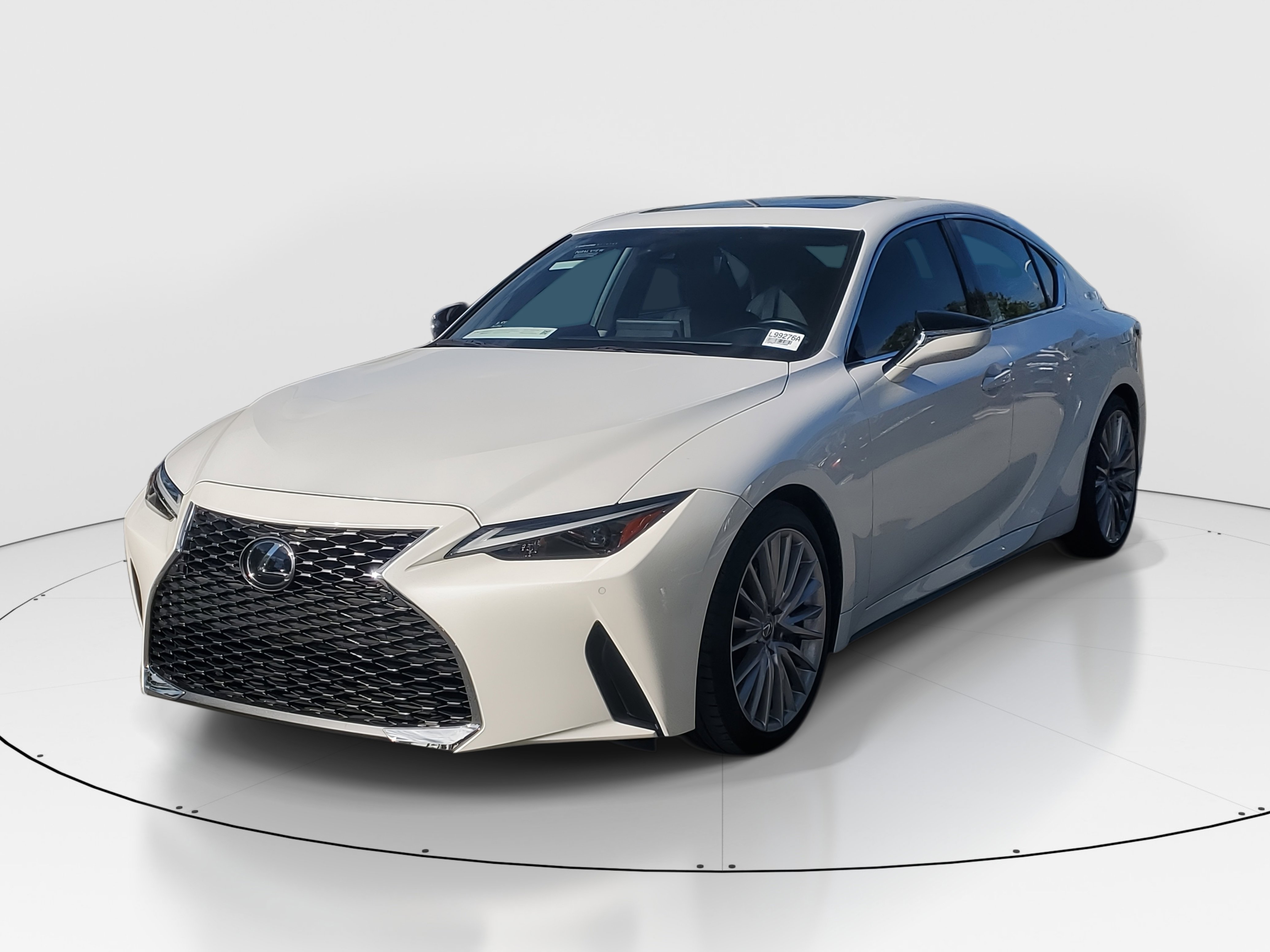 2023 Lexus IS 300 photo 4
