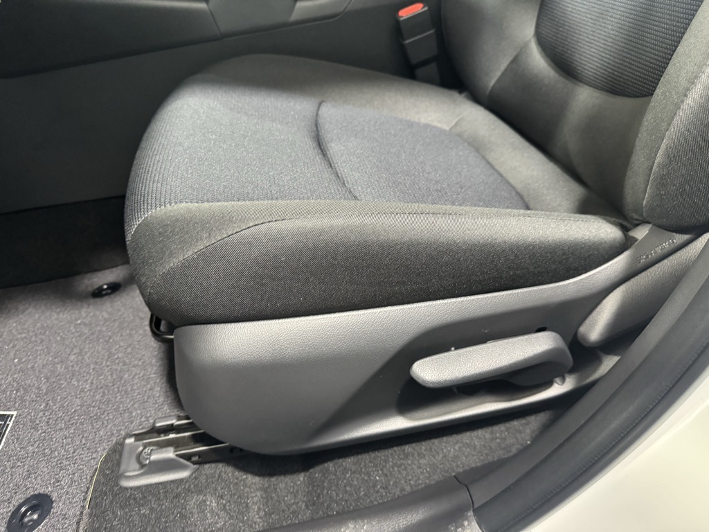 2025 Toyota RAV4 LE photo 24