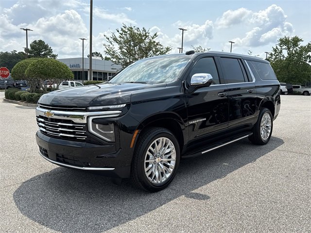2025 Chevrolet Suburban Premier photo 7
