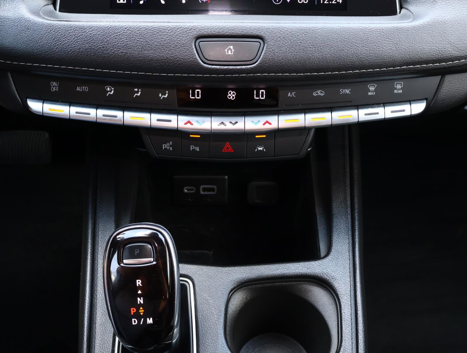 2022 Cadillac XT4 Premium Luxury photo 30