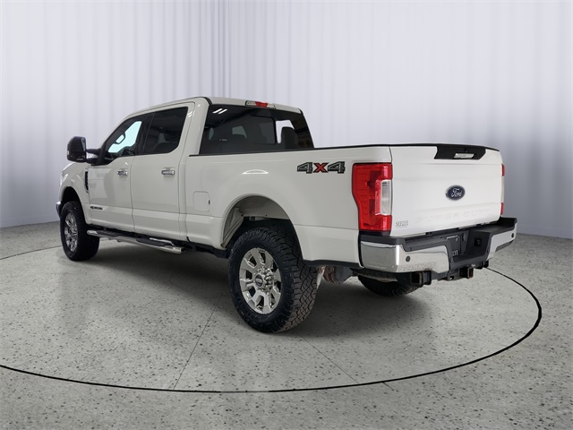 2017 Ford F-250 photo 2