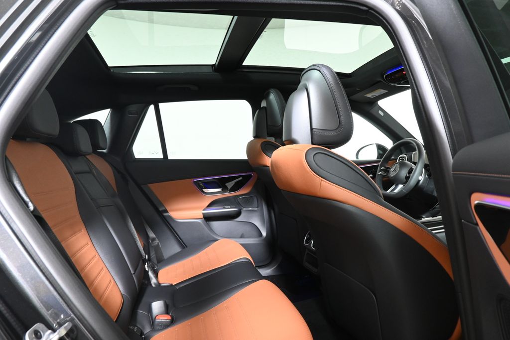 2025 Mercedes Benz GLC 300 4MATIC photo 18