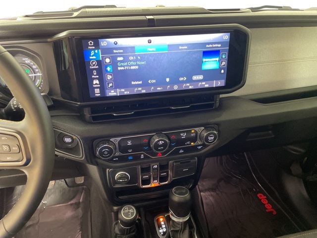 2024 Jeep Wrangler Sport S 4xe photo 22