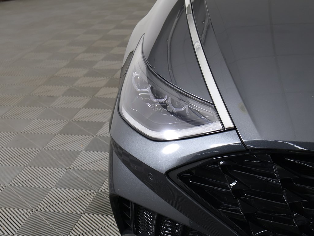 2022 Hyundai Sonata Limited photo 14