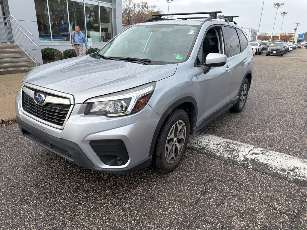 2020 Subaru Forester Premium photo 3