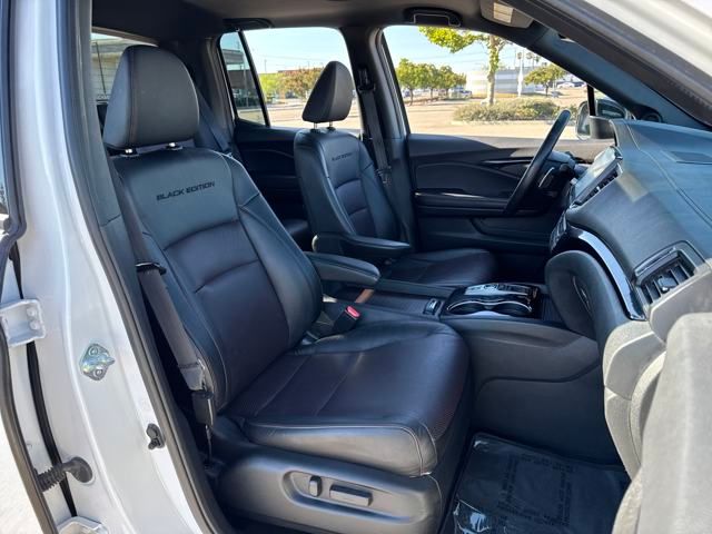 2023 Honda Ridgeline Black Edition photo 25