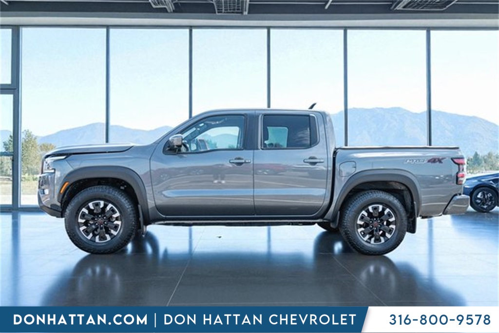 2023 Nissan Frontier PRO-4X photo 2
