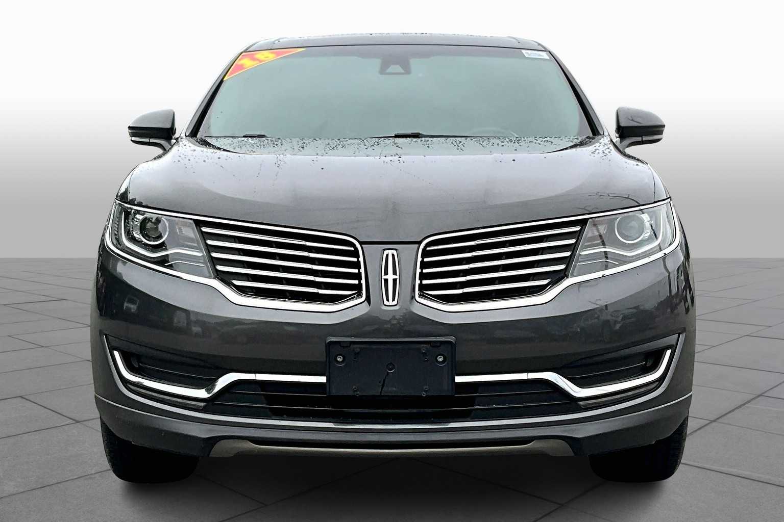 2018 Lincoln MKX Reserve photo 2