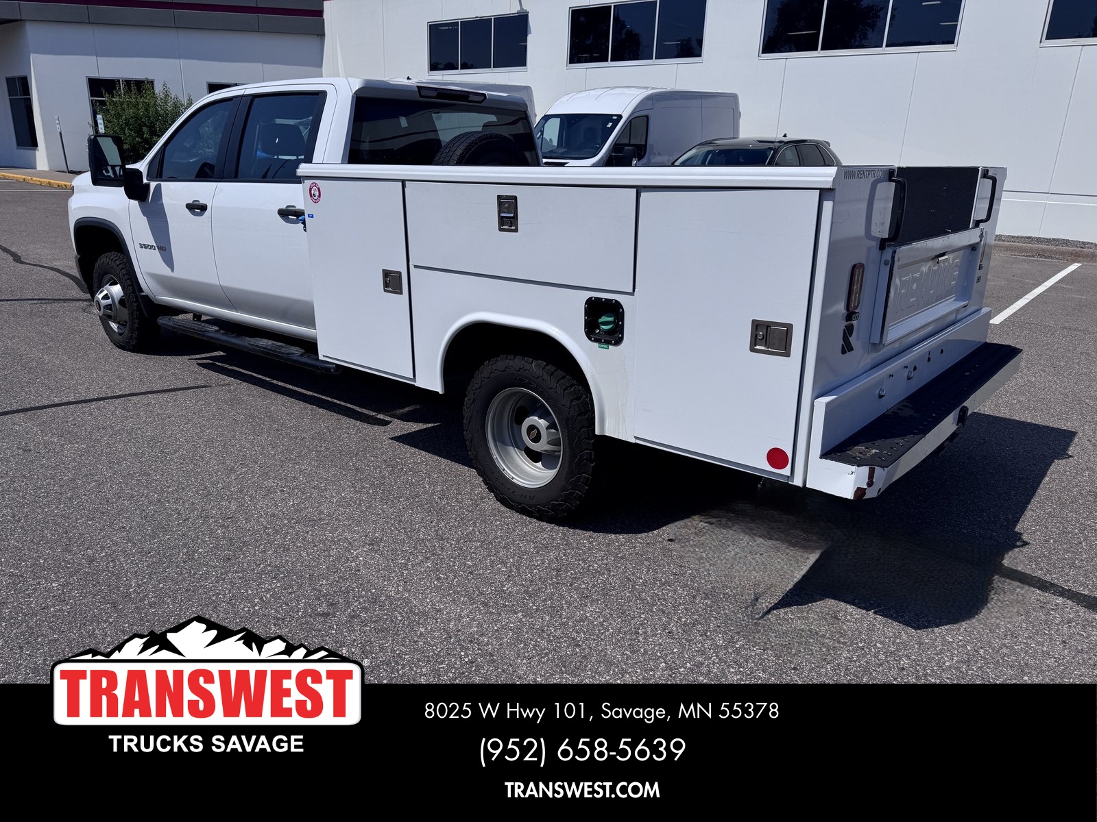 2023 Chevrolet Silverado 3500HD Work Truck photo 2