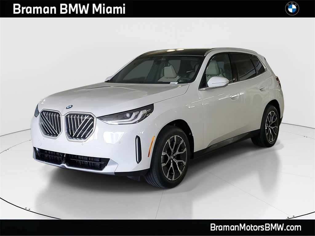 2026 BMW X3 30's photo