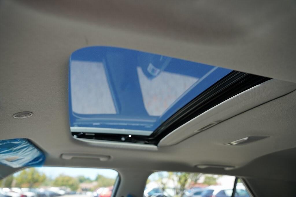 2025 Hyundai Venue SEL photo 14