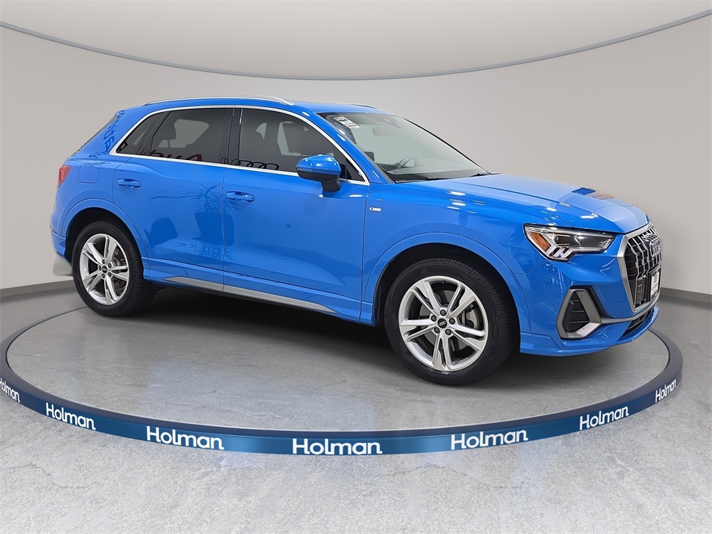 2021 Audi Q3 S line Premium Plus photo 4