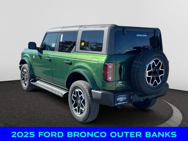 2025 Ford Bronco Outer Banks photo 3