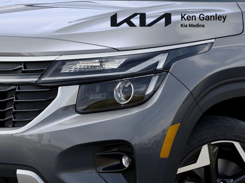 2026 Kia Seltos S photo 2