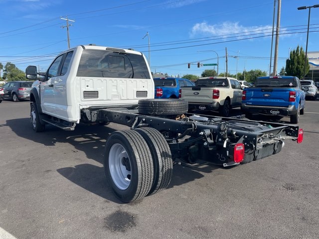 2025 Ford F-450 photo 13