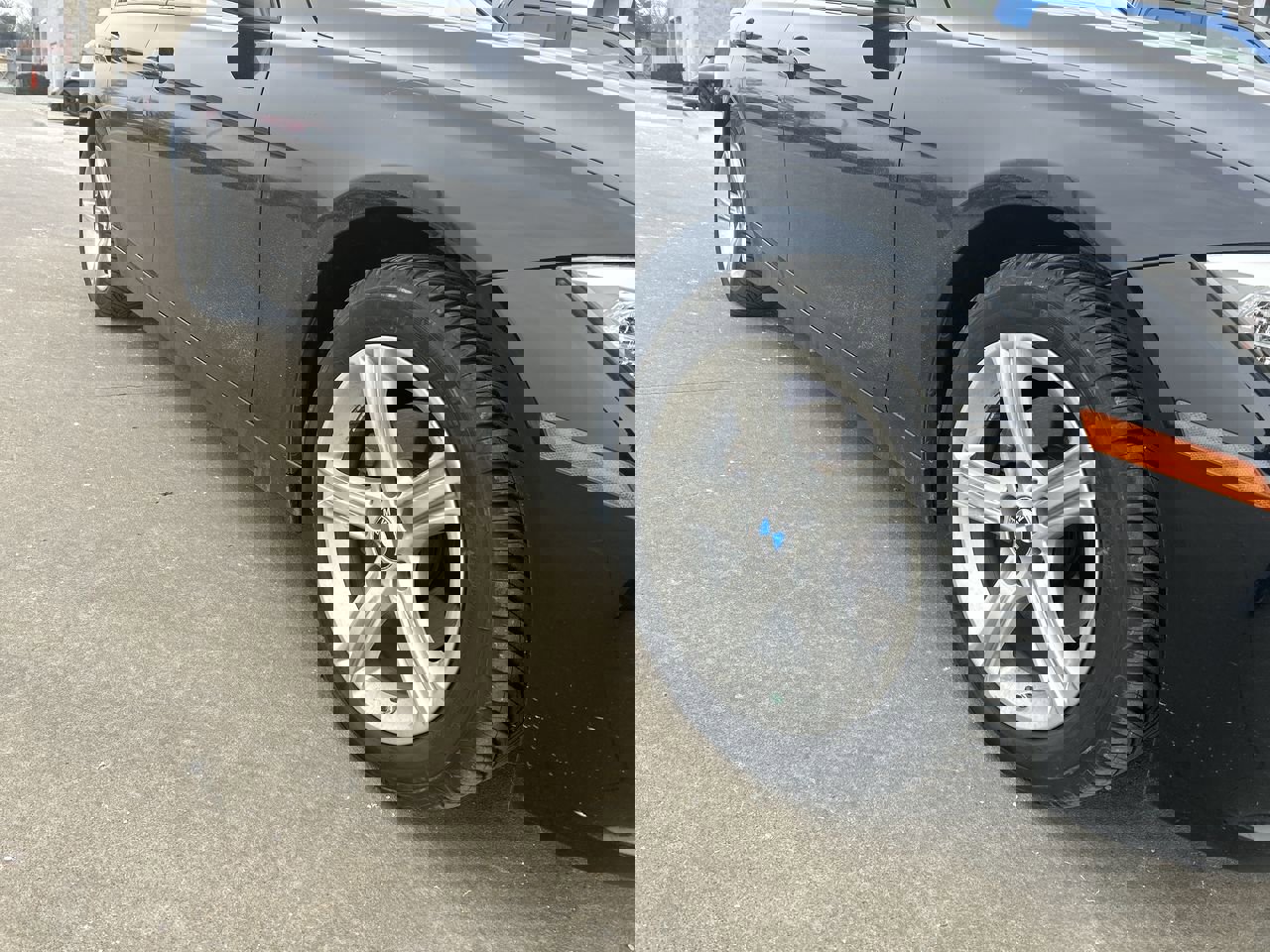 Used 2014 BMW 3 Series 320i with VIN WBA3C3G53ENS69432 for sale in Kansas City, KS