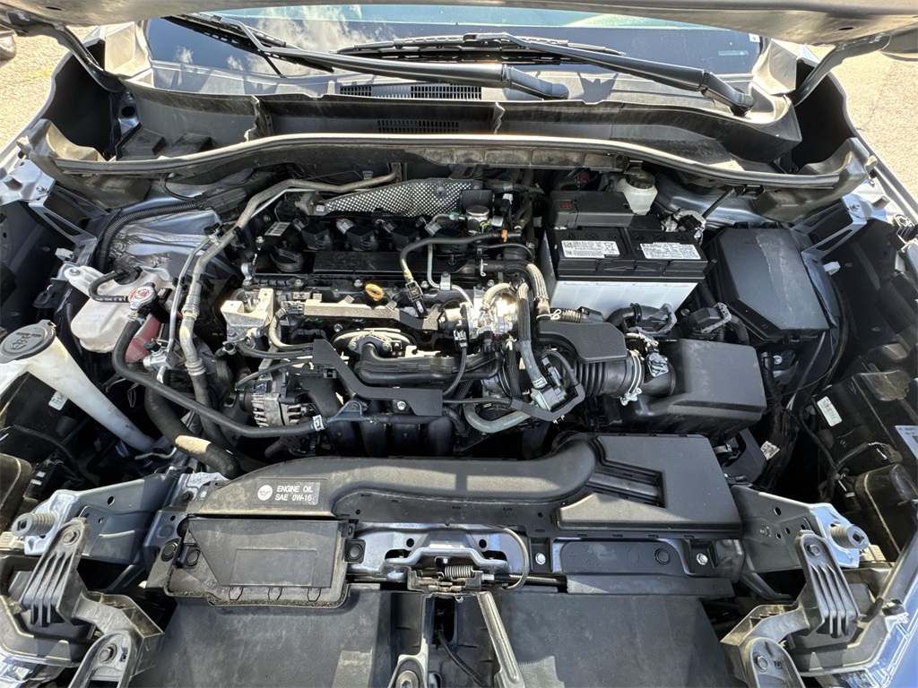 2022 Toyota Corolla Cross L photo 24