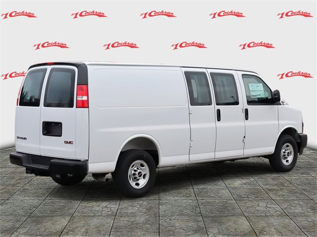 2025 Gmc Savana Cargo 3500 photo 3