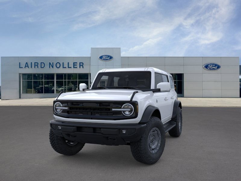 2025 Ford Bronco Outer Banks photo 2