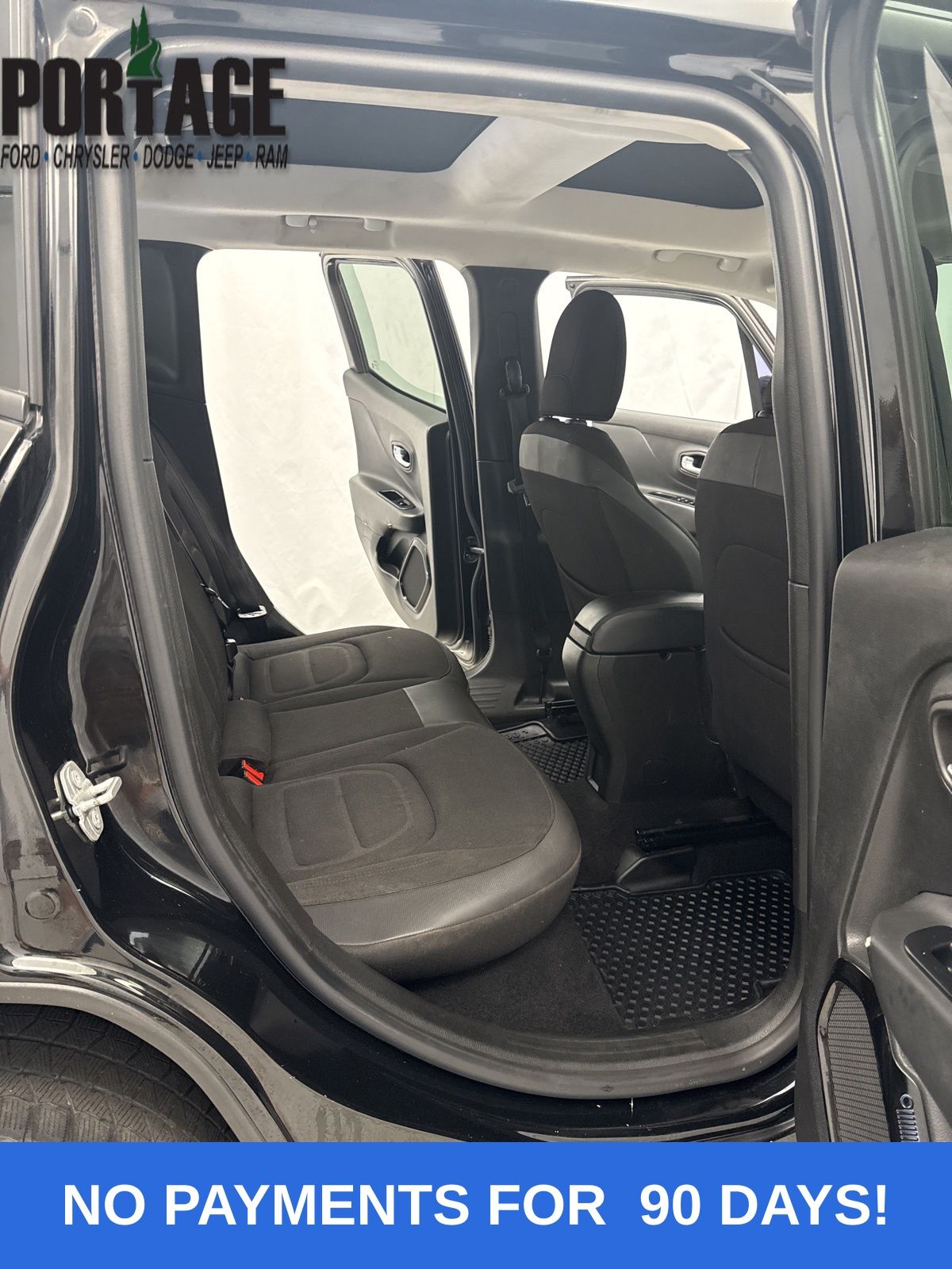 2017 Jeep Renegade Latitude North Edition photo 24